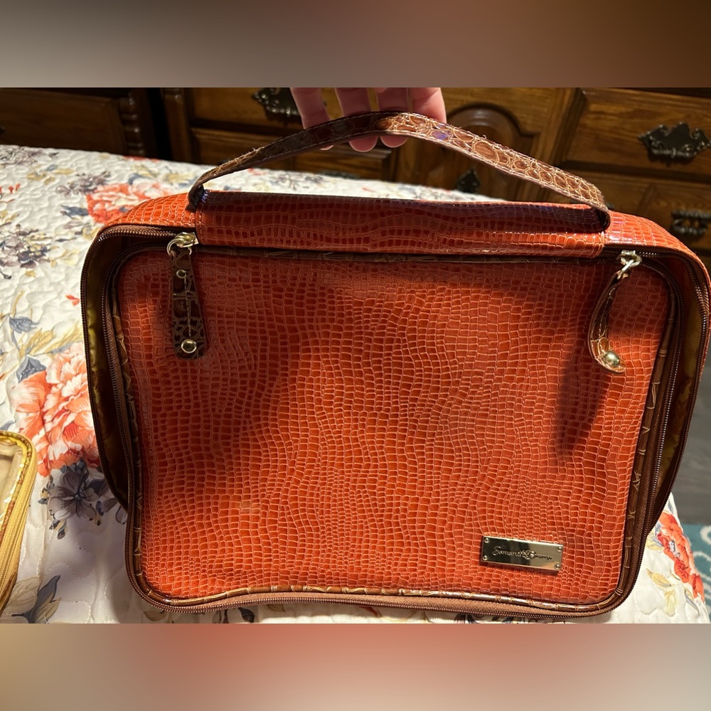 Samantha Brown laptop case set never used